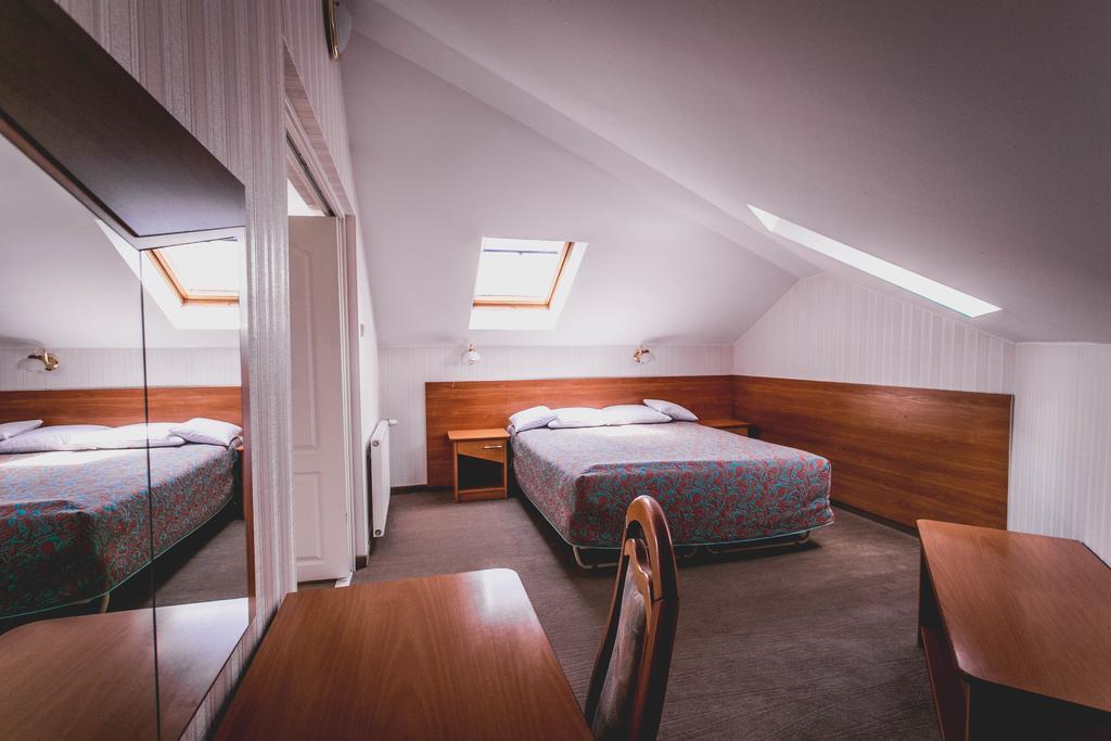 Hotel Twins Βαρσοβία Δωμάτιο φωτογραφία